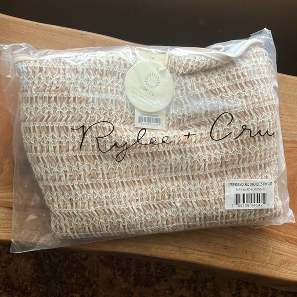 Rylee + Cru striped smocked one piece swimsuit neutral colors size XL - Picture 3 of 4